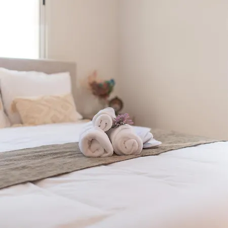 Telmar Sunrise View 100m From The Sea *