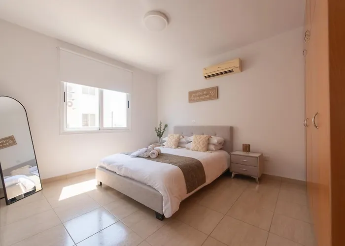 Apartment Telmar Sunrise View 100m From The Sea Larnaka