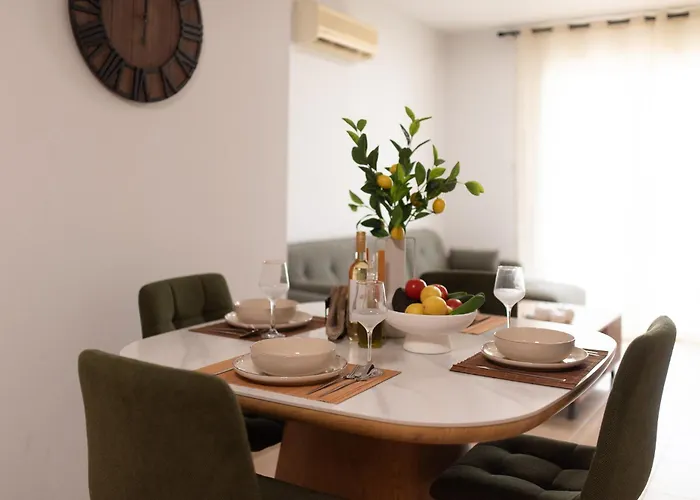 Telmar Sunrise View 100m From The Sea Apartment Larnaka