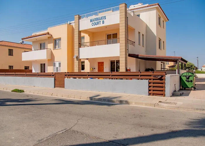 Telmar Sunrise View 100m From The Sea Apartment Larnaka
