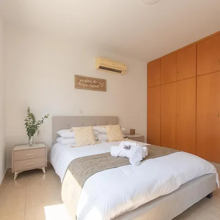 Telmar Sunrise View 100m From The Sea * Lárnaca