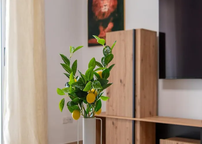 Telmar Sunrise View 100m From The Sea Larnaca